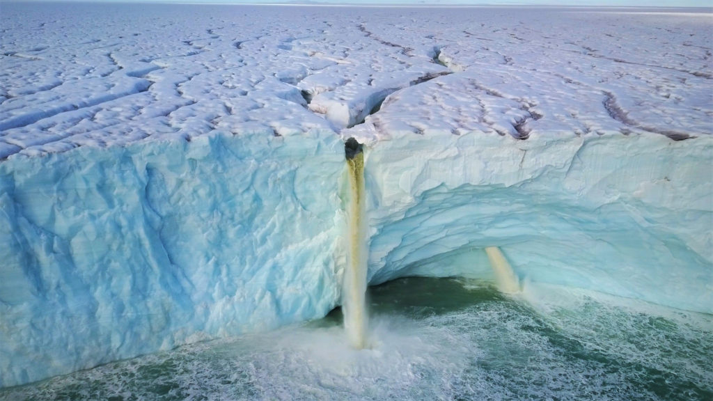 04 Spitzbergen - Erderwärmung lässt die Gletscher schmelzen 300dpi